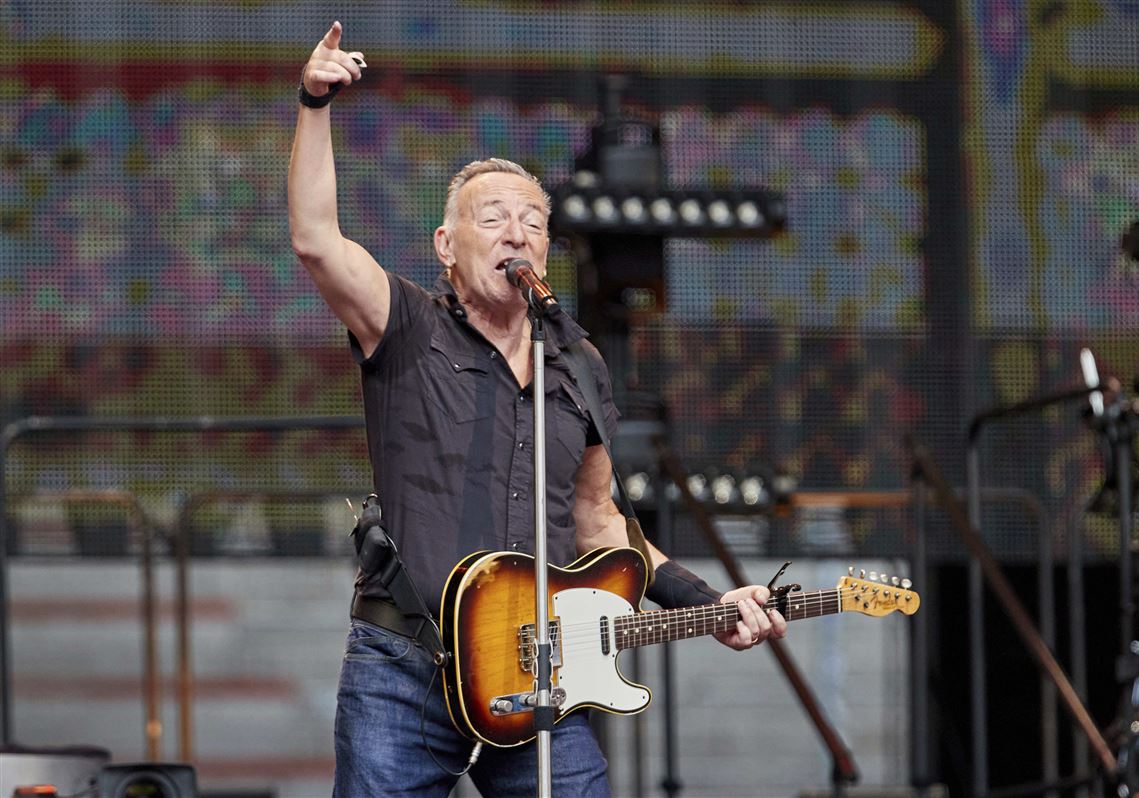 Kalksten Miniature Sandsynligvis Gaslight Anthem labeled 'Bruce Springsteen copycats' features the Boss on  new single | The Blade