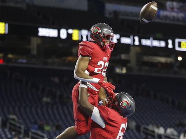 Central Catholic tops Cass Tech in football Prep Bowl