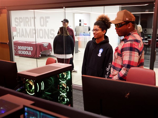 Photo Gallery Open House Tour Of Rossford S The R Facility The Blade