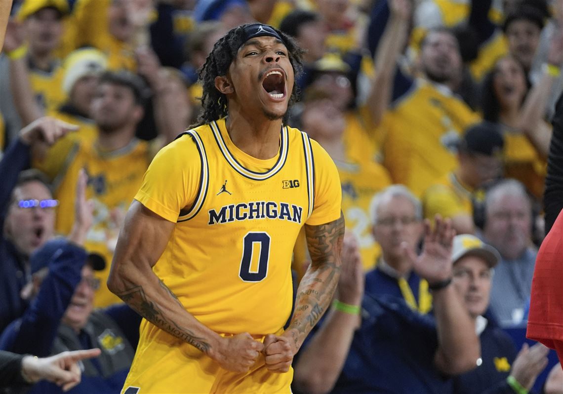 Michigan snaps 5-game losing streak, beats Ohio State 73-65 in front of the Fab  Five