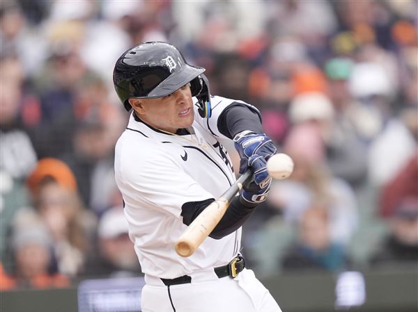 Urshela's double gives Tigers 5-4 win over Athletics in home opener