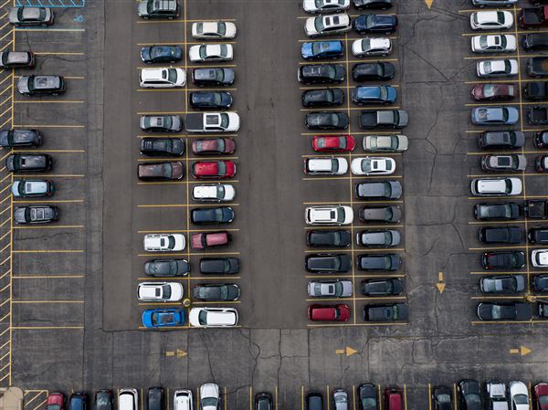 Editorial: Keep parking minimum