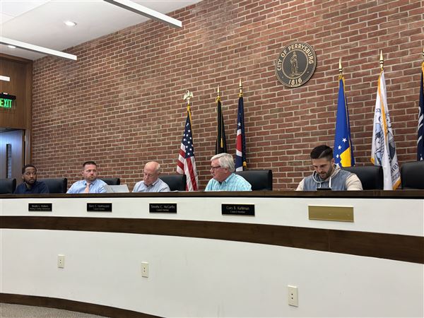 Harbor Town changes move forward in Perrysburg amid school officials&#39; concerns