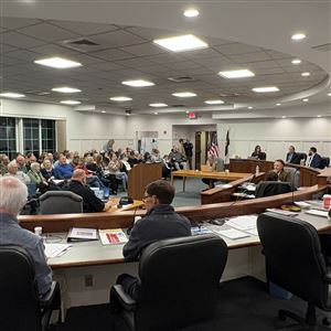 A Maumee city council meeting Monday is about to start.  (THE BLADE/MIKE SIGOV)