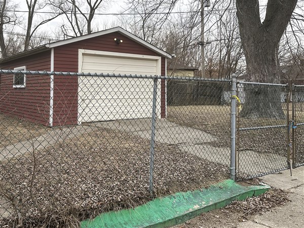 Detroit mom charged with killing son, burying body in backyard last ...