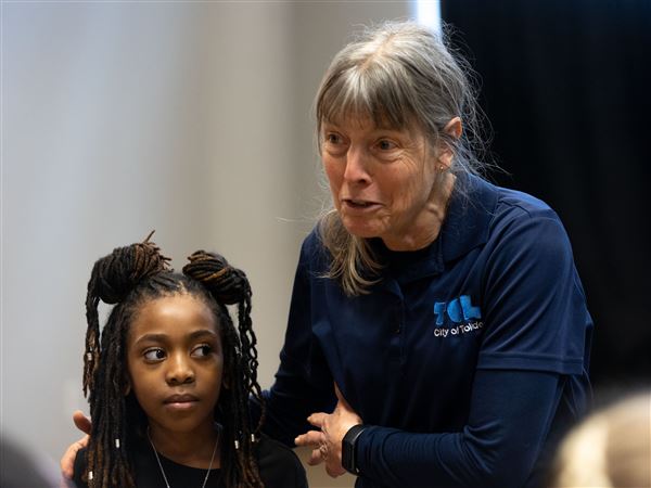 Whitehouse Tree Commission celebrates Arbor Day, holds rain garden seminar