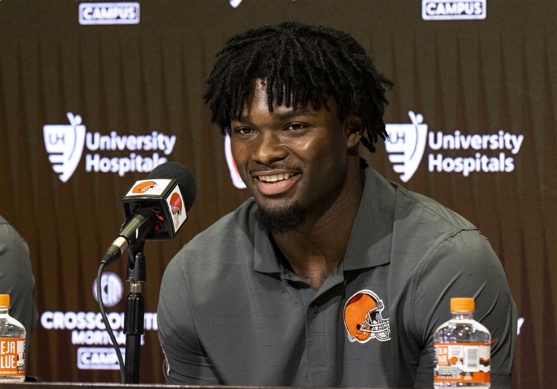 Browns-third-round-pick-Harold-Fannin-Jr-speaks-to-the-media-in-the-Dino-Lucarelli-Media-Center-at-CrossCountry-Mortgage-Campus-during-day-three-of-the-2025-NFL-Draft-on-April-26-2025.jpg