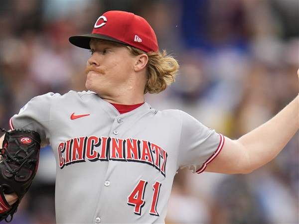 Abbott pitches 7 crisp innings as the Reds hold off the Cubs for a 6-2 ...