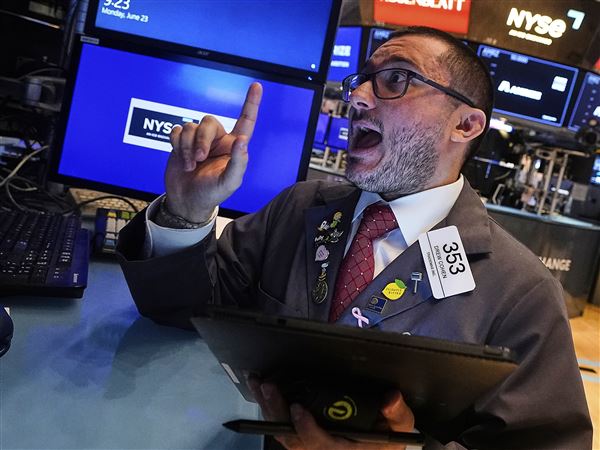 Ameriške delnice dosegle nove rekorde ob začetku tedna poročil o dobičkih