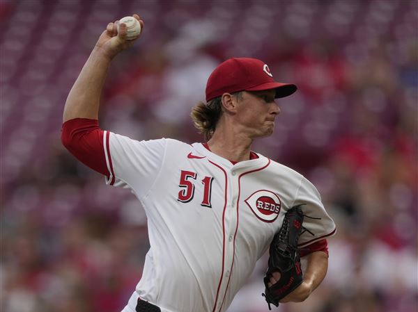 Singer works 6 shutout innings, Steer drives in 3 runs as the Reds end Phillies' 4-game win streak