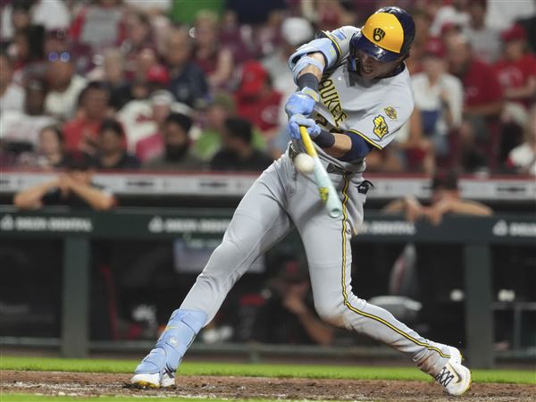 Yelich hits 2 HRs as MLB-best Brewers rally past Reds 10-8, tie club record with 13th straight win
