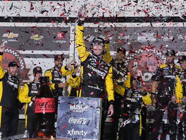 Ryan Blaney wins thrilling NASCAR regular-season finale at Daytona