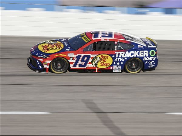 Chase Briscoe drugič zapored zmagal na Southern 500 in se uvrstil v drugi krog končnice NASCAR