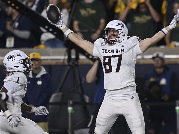 Texas A&M premagal Notre Dame v dramatični tekmi, varnostnik Anderson poškodovan