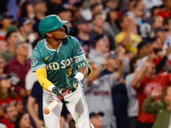 Rafaela's walk-off triple beats Tigers as Red Sox clinch playoff berth