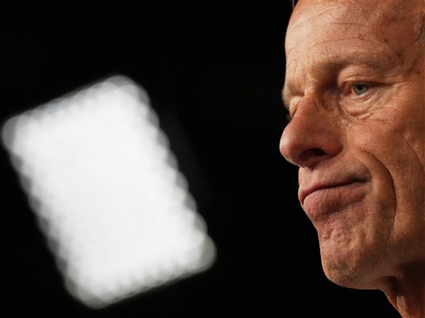 Hopes fade for quick end to shutdown as Trump readies layoffs and cuts