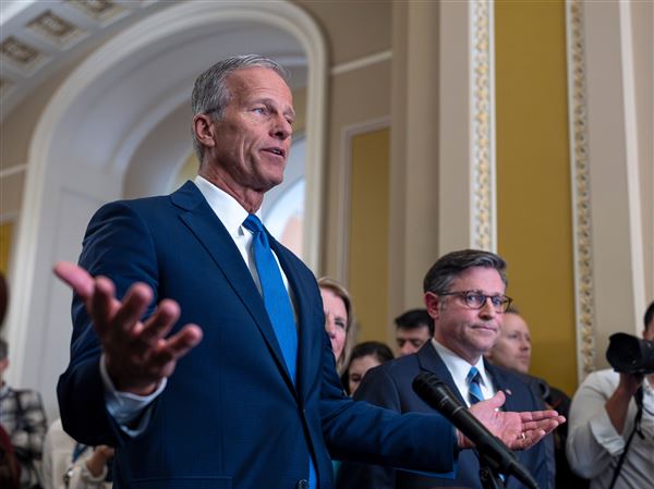 Federal government shutdown grinds into a second week, but quiet talks emerging