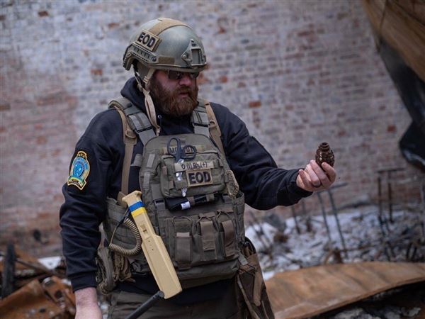 Michael Montoya, a Marine Corps veteran from Findlay, will be honored as the Marshall Legacy Institute's American Survivor of the Year.