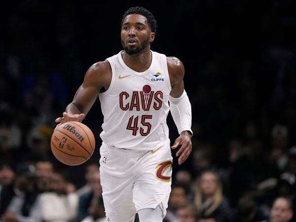 Mitchell scores 35 as Cavaliers outlast Nets 131-124