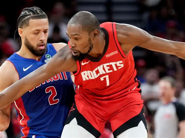 Cunninghamovi pozni prosti meti pomagali Pistonsom premagati Rocketse