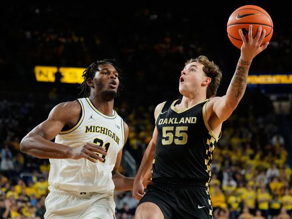 No. 7 Michigan scores school-record 69 points in 1st half, finishes with 121-78 win over Oakland