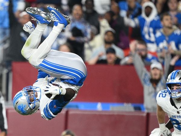 Goff, Gibbs, and Campbell lead the Lions to a 44-22 win over the Commanders in front of Trump