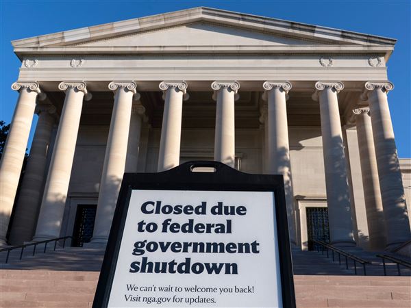 A sign that reads "Closed due to federal government shutdown," is seen outside of the National Gallery of Art on the 6th day of the government shutdown, in Washington on Oct. 6.