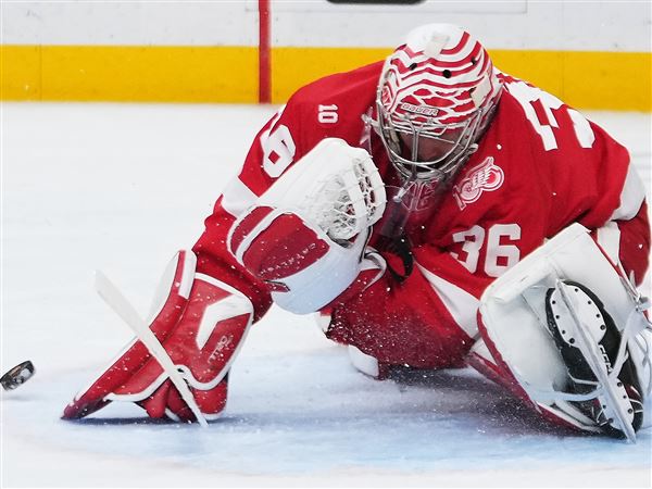 Samuelsson's OT goal lifts Sabres past Red Wings, 5-4