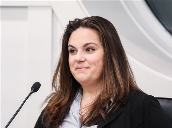 Making history in Maumee: Ziss becomes mayor