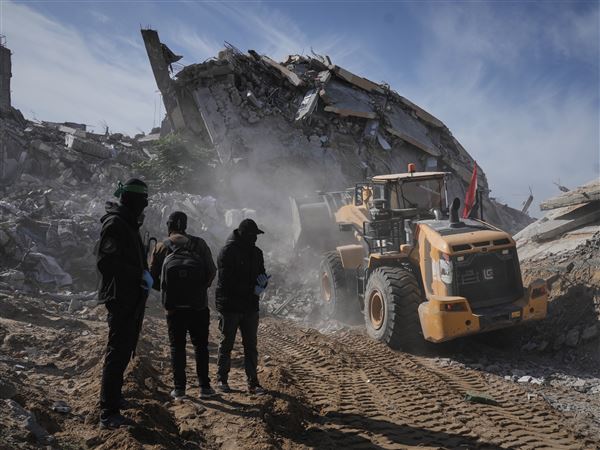 Israel launches airstrike in southern Gaza after earlier attack by militants wounded 5 soldiers