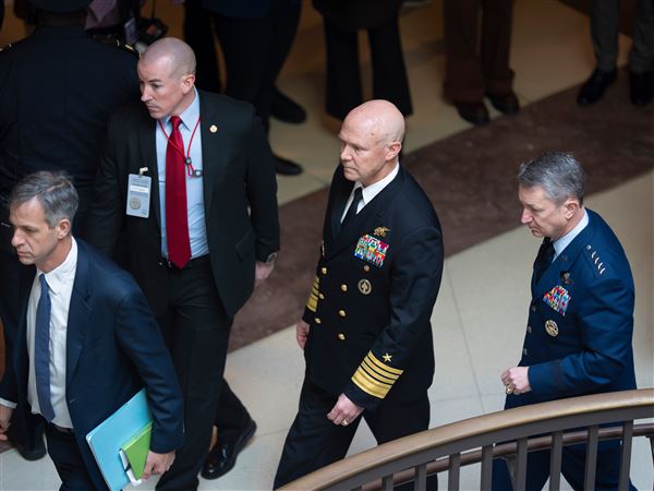 Lawmakers hear from Navy admiral who ordered attack that killed boat strike survivors
