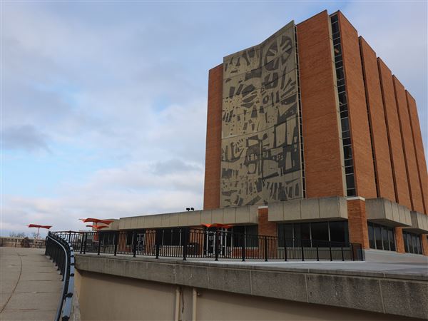 World War II author to share personal stories at BGSU lecture