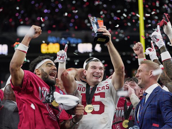 No. 2 Indiana beats No. 1 Ohio St. 13-10 to end Big Ten title drought, lock up top playoff seed