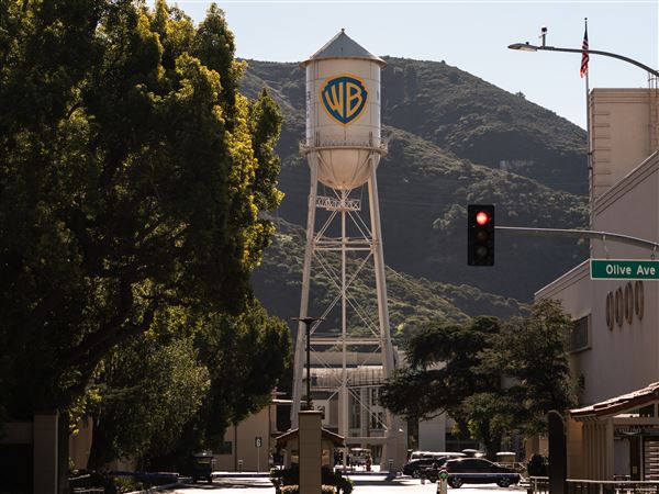 Warner Bros asks investors to reject takeover bid from Paramount Skydance