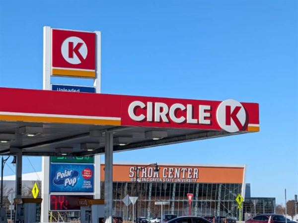 Woman sues Circle K for assault, alleging clerk made her miscarry
