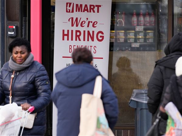 Število prošenj za nadomestilo za brezposelnost v ZDA prejšnji teden padlo za 13.000