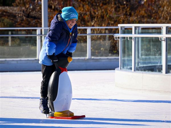 Photo Gallery: Chanukah on Ice at the Ribbon