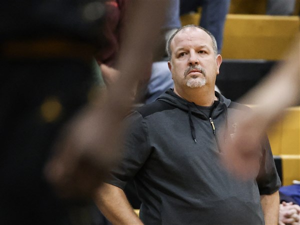 Previous mentors, deep roster helping Perrysburg boys basketball under Stein