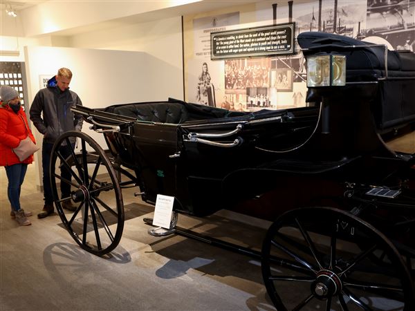 Presidential library, museums switch to winter hours