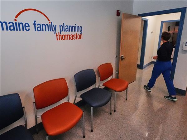 Zvezno pritožbeno sodišče dovolilo ukinitev financiranja organizacije Planned Parenthood