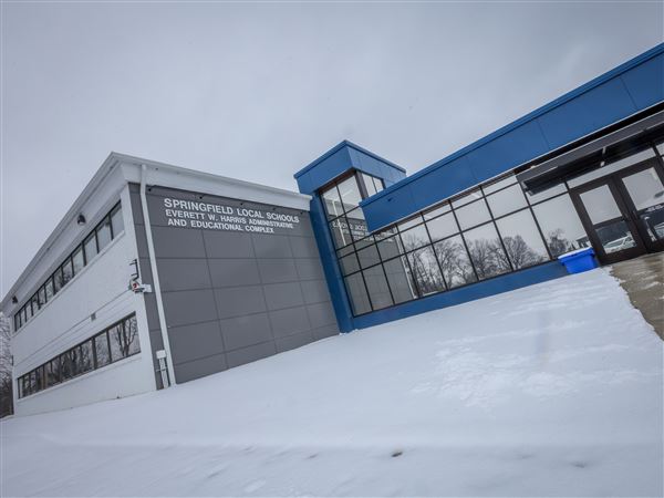 Springfield suspends bus service, changes food, class times prior to strike