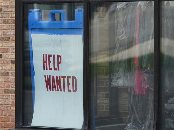 U.S. applications for jobless benefits fell below 200,000 last week with layoffs historically low