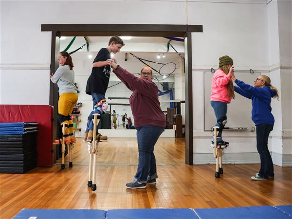 Photo Gallery: Bird’s Eye View Circus’ stilting workshop
