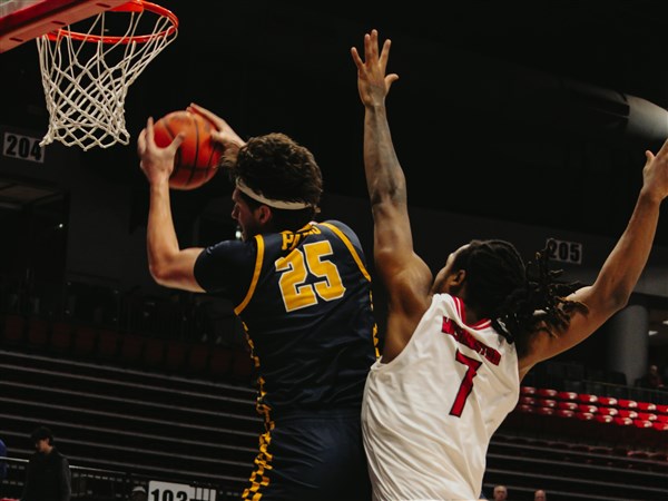 Toledo men’s basketball tops Northern Illinois for 4th straight win