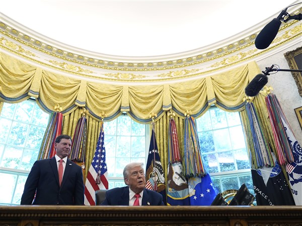 To the editor: Avert Social Security disaster by eliminating payroll tax cap