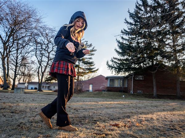 Cardinal Stritch students plant first seeds of prairie project