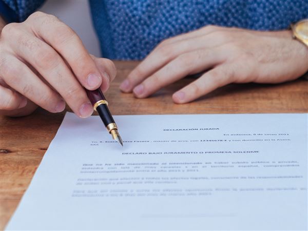 Sylvania Avenue title office offering services in Spanish