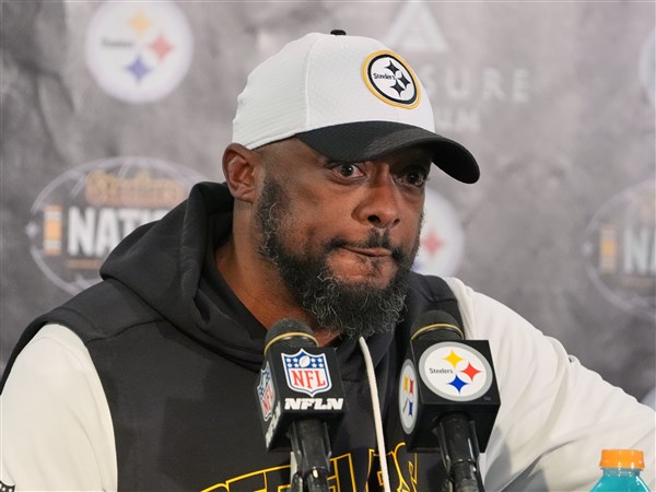 Mike Tomlin steps down after 19 seasons as coach of the Steelers