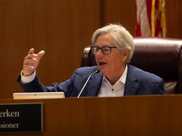 Commissioner proposes conditions for cooperation with ICE; sheriff balks