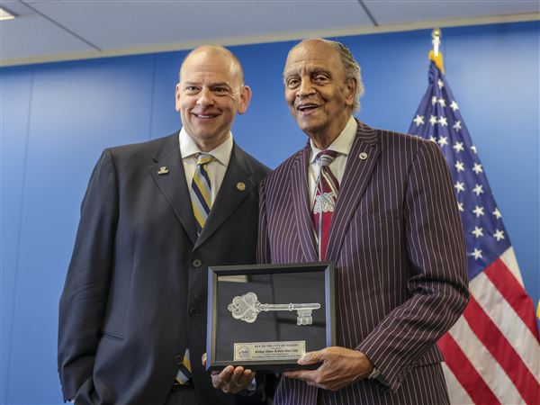 Longtime civil rights leader honored with key to the city